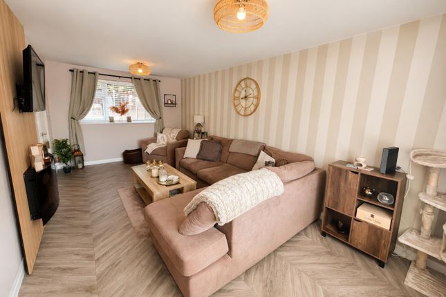 6, Chaucer Avenue, Manchester photo 2