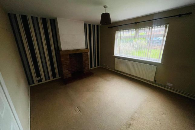 12 Woodside Road, Dudley photo 5