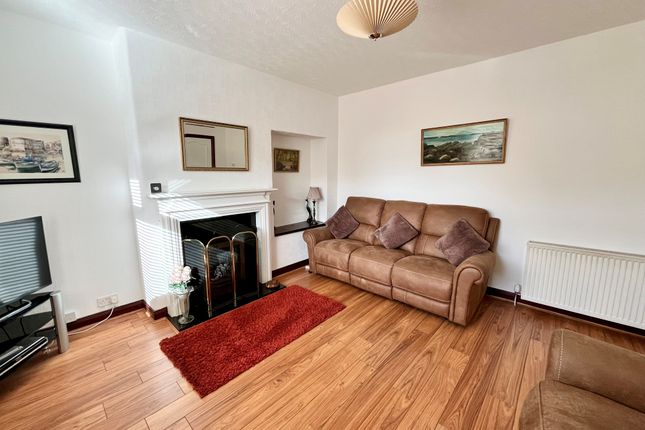 Muir Street, Stenhousemuir photo 4