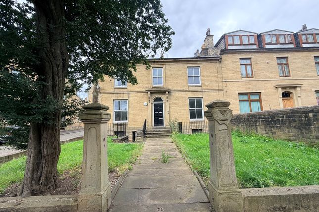 4-bed house on St Georges Place, 49, Elizabeth Street, Bradford, £190,000