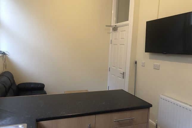 Property to rent in Bretonside, Plymouth
