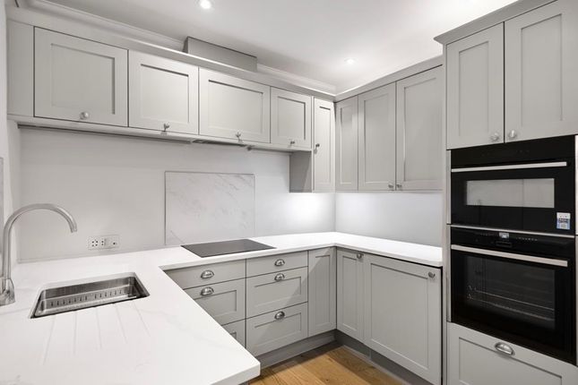 Wetherby Mews, London photo 4
