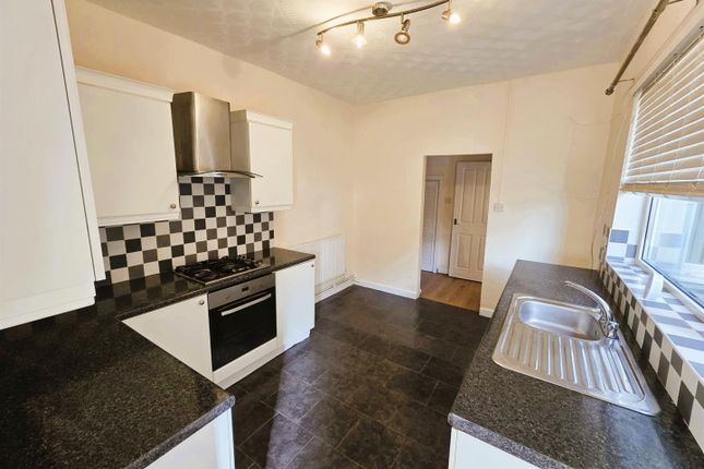 2, Llandafen Road, Llanelli photo 3