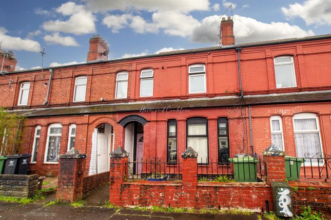 Flat for sale in Penarth Road, Cardiff