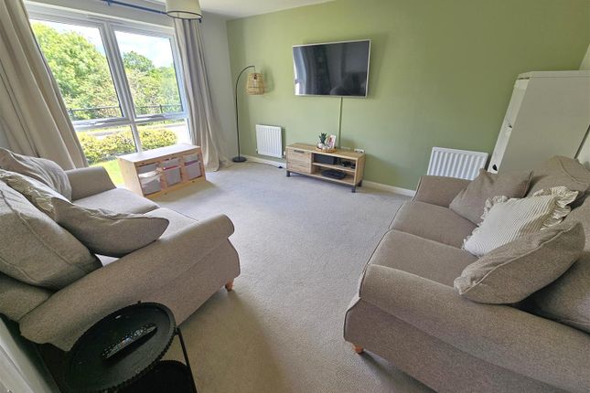 8, Foggintor Grove, Tavistock photo 2