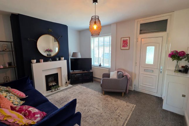 4, Norfolk Avenue, Heywood photo 2