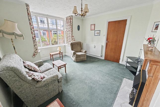3 Higher Redgate, Tiverton photo 5