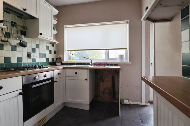 92, Mill Road, Cardiff photo 3