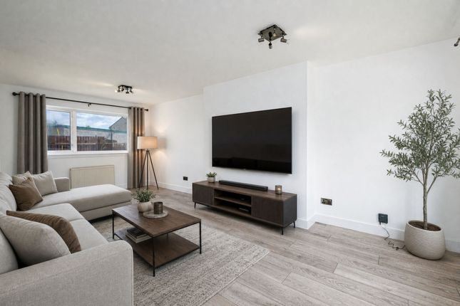 23 Balunie Place, Dundee photo 4