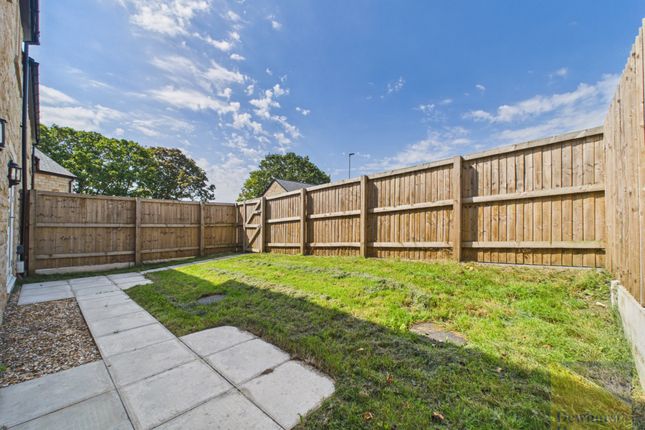 10, Hall Barn Drive, Longridge photo 4