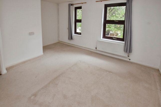 28a, Gabriels Court, Exeter photo 4