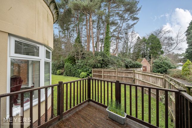 Flat F2 The Club House, 17, Aldridge Road, Ferndown photo 2