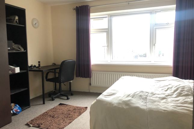 Thumbnail Room to rent in Ashfield Street, Whitechapel/ Stepney