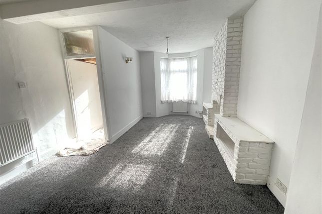 55, Neville Road, London photo 2
