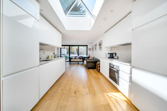 14A, Cambridge Road North, London photo 2