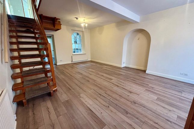 39, Dewsland Street, Pembrokeshire photo 2