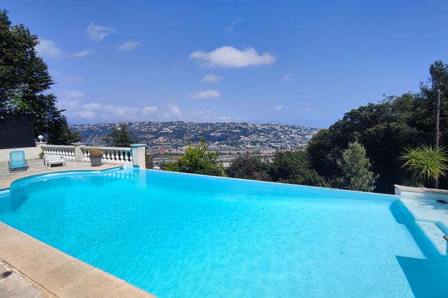 Villa for sale in Saint Laurent Du Var, French Riviera, France