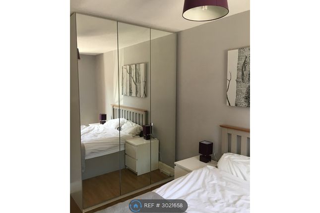 Flat, Greys Court Sidmouth Street, Reading photo 2