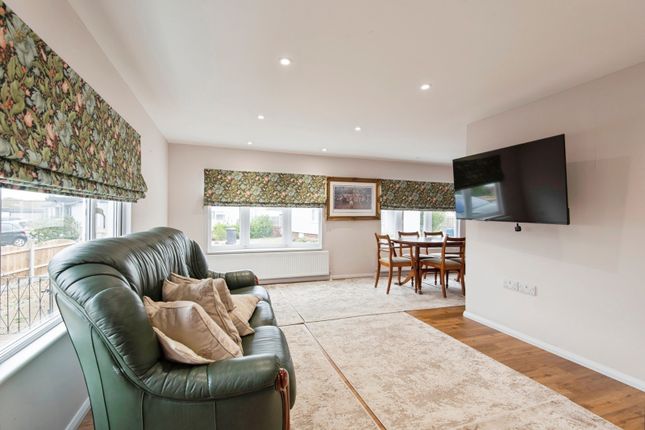 26, Three Star Park, Lower Stondon photo 2