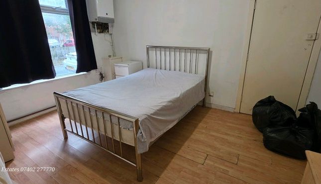 11, Fenella St, Victoria Park photo 4