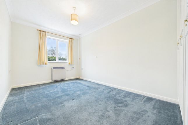 Flat 2, Coach House Court,, Reading Road, Reading photo 4