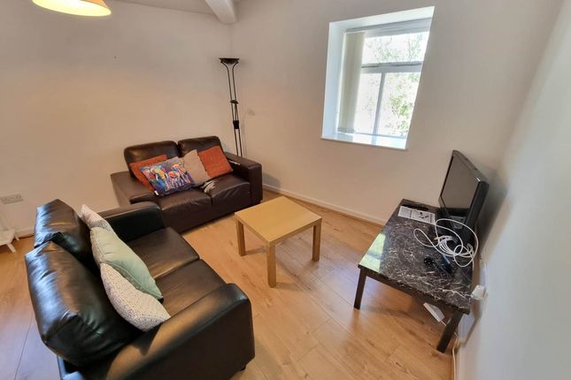 Apartment 9, Rivermill Court, Leeds photo 2