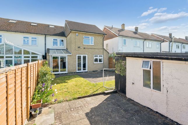 36 Fulford Grove, Watford photo 4