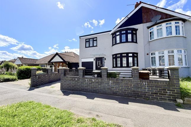 212, Hall Lane, Chingford photo 2