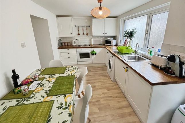 3, TREORCHY photo 2