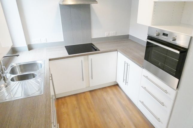 30, Oxheys Street, Preston photo 2