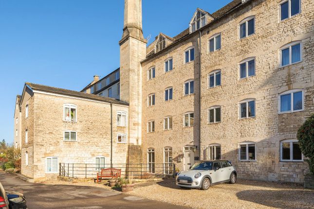 Flat for sale in Dunkirk Mills, Inchbrook, Stroud
