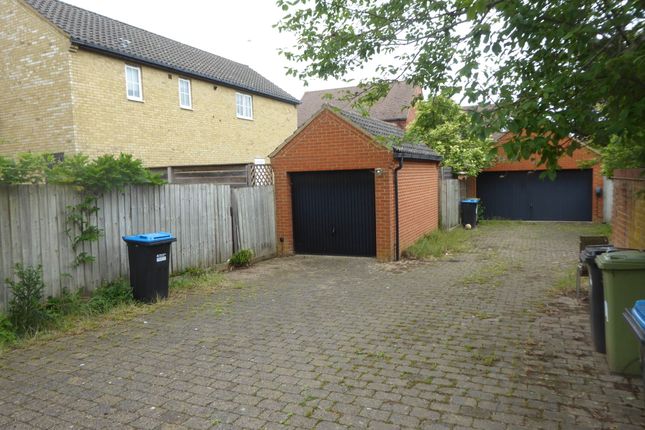 32, Saltwood Avenue, Milton Keynes photo 4