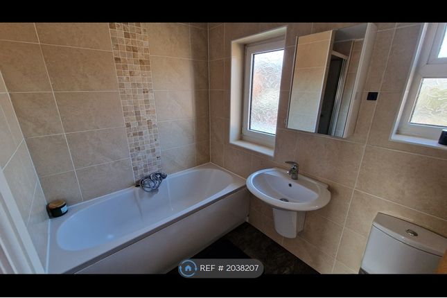 Semi-detached house to rent in Clyde Avenue, Hebburn