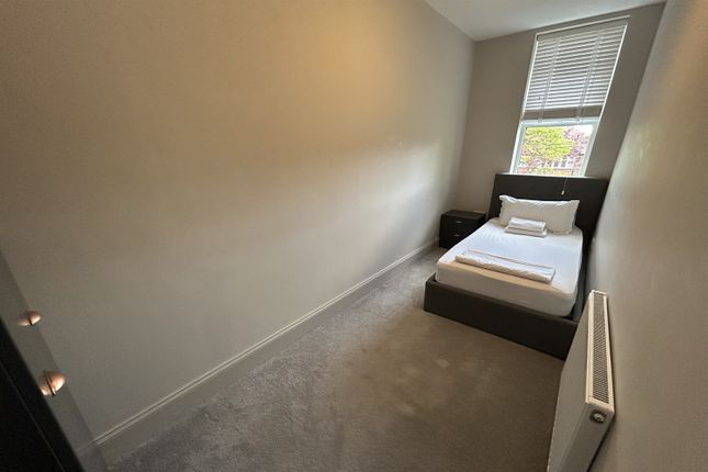 30, Apartment 2, Princes Road, Sale photo 4