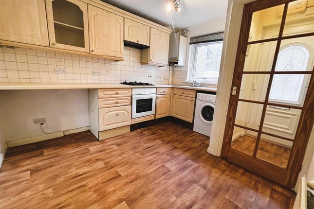 11, Sycamore Court, Port Talbot photo 5