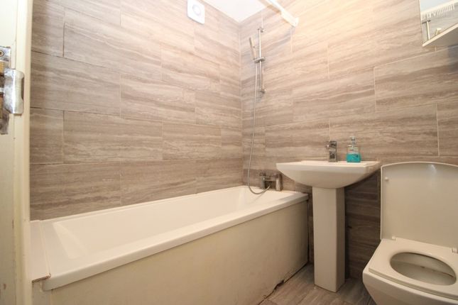 Property to rent in Popes Lane, London