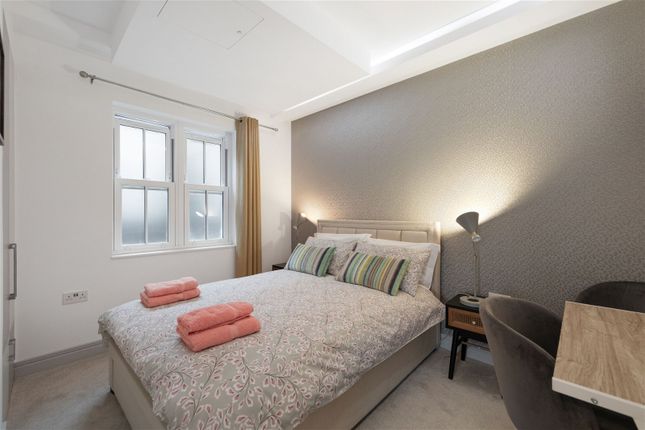 Flat for sale in Park View, Kilburn High Road, London