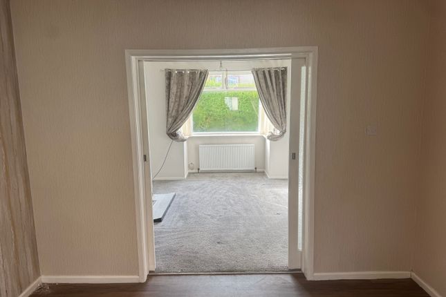 Flockton Close, Bradford photo 5