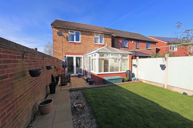 1, Violet Close, Telford photo 3