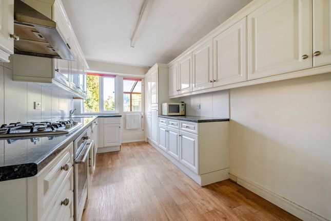 1482B, High Road, Whetstone photo 3