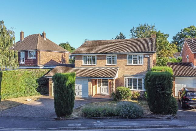 Thumbnail Detached house for sale in Derwent Close, Claygate