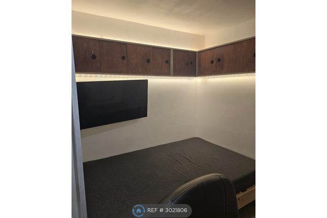 Flat, Nelson Street, Buckinghamshire photo 2