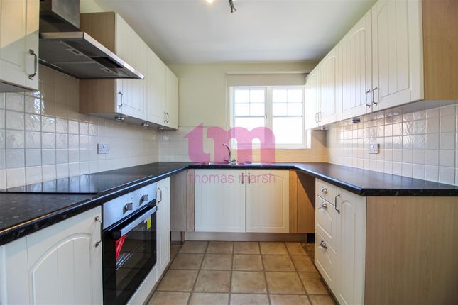 33, Caspian Close, Purfleet photo 5