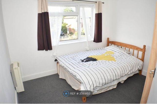 Thumbnail Flat to rent in Brookfield Avenue, Sutton