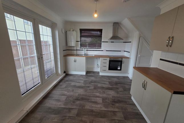 7, Vancouver Drive, Rotherham photo 2