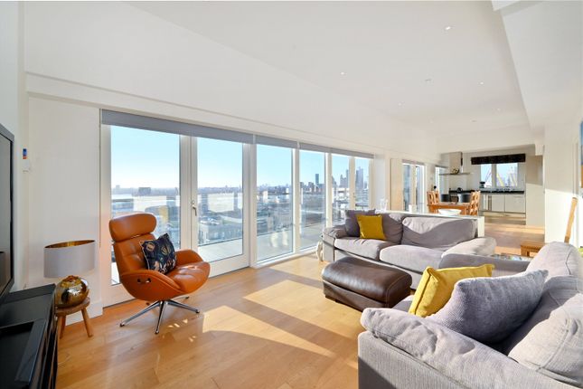 Thumbnail Flat for sale in 17 Bessemer Place, Greenwich, London