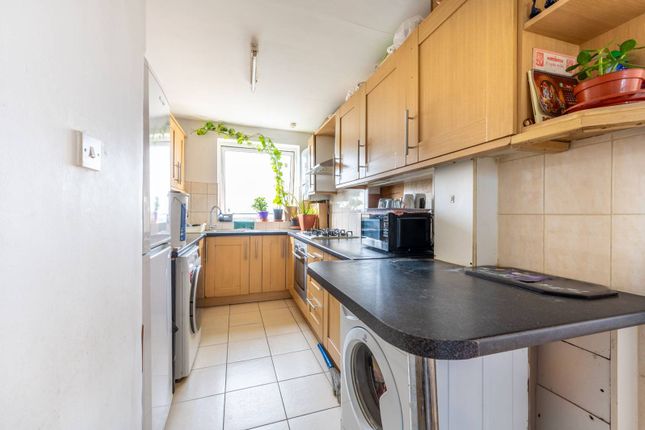 Thumbnail Flat for sale in Talbot Road, Wembley