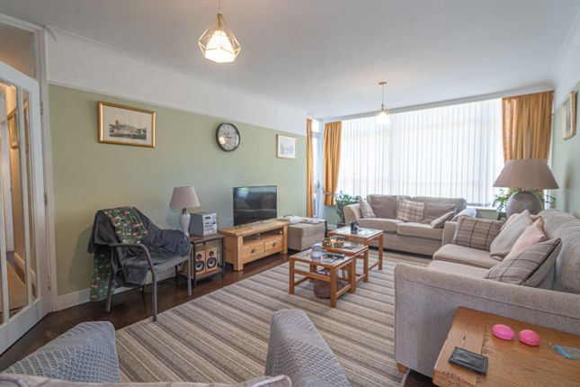 12a, Endwood Court, Birmingham photo 4
