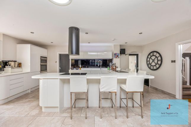 33, Redhill Drive, Brighton photo 4
