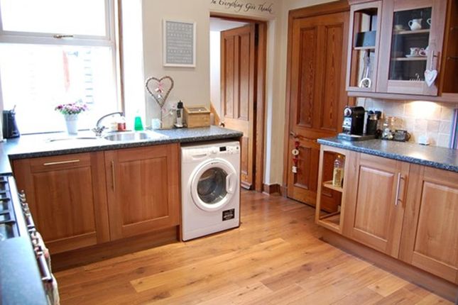 Flat to rent in Irvine Place, Aberdeen